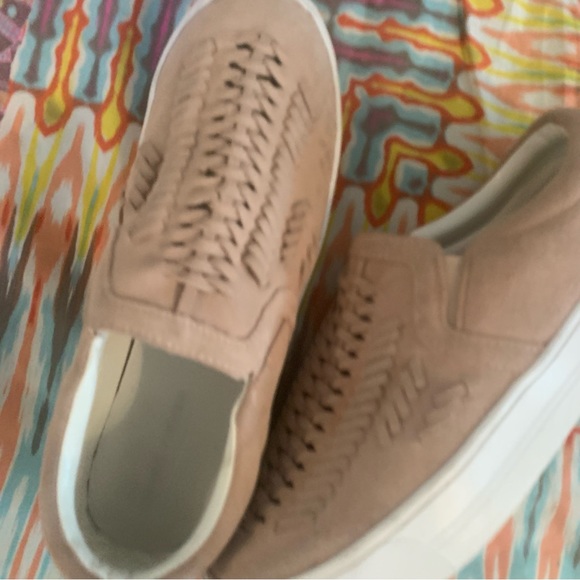 Marc Fisher Dexie-2 Blush Woven Suede slip on sneakers with white platform sole - Picture 4 of 6